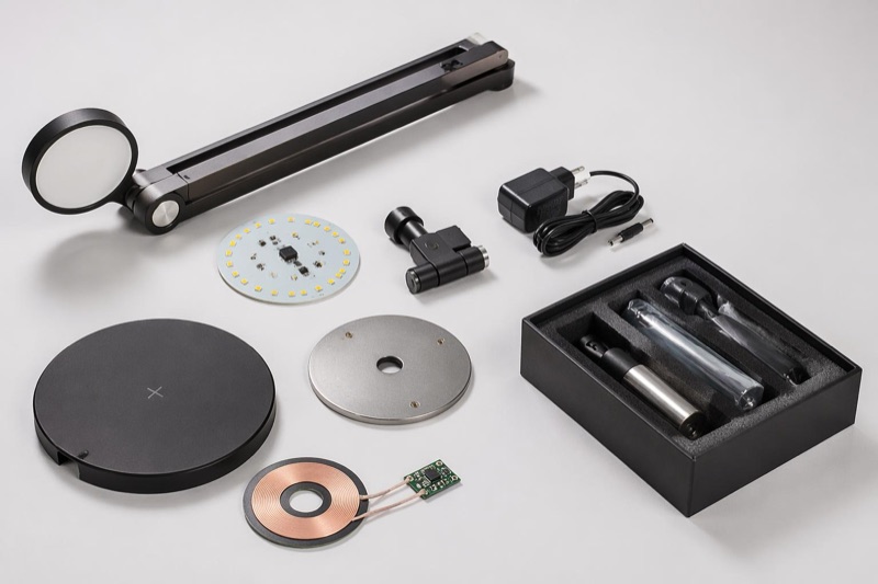 LED desk lamp components showing customization risk levels