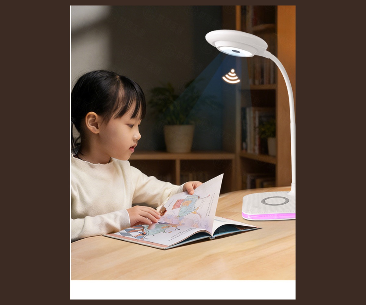 Complete RY28-S lamp used for children's reading